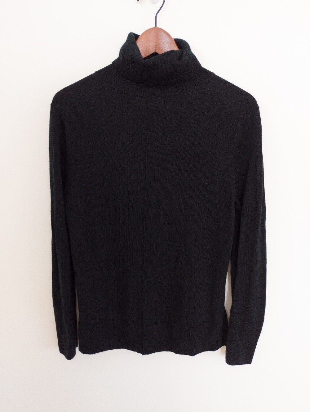 Banana Republic 100% Merino Wool Black Turtleneck Sweater Size Small